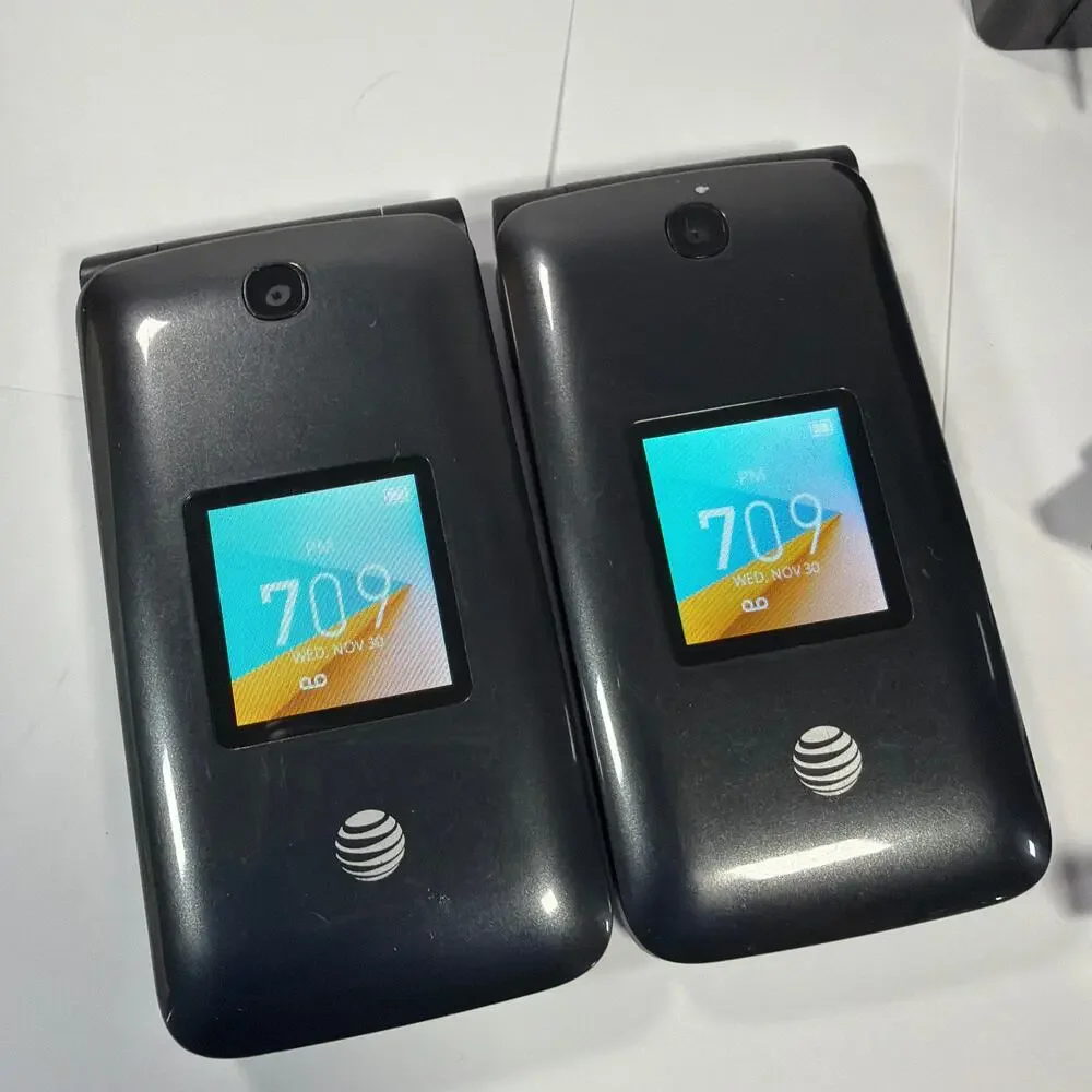 Alcatel Cingular Flip 2 4044O AT&T Flip Phones Lot of 2 With Chargers